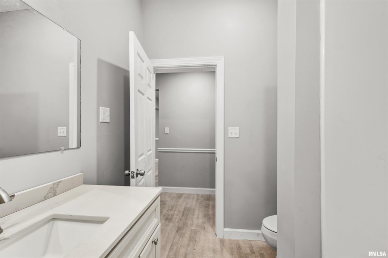 1220 14TH Street, Herrin, Illinois 62959, 3 Bedrooms Bedrooms, 0 ,2 BathroomsBathrooms,Residential,For Sale,14TH,0,RMAEB460370