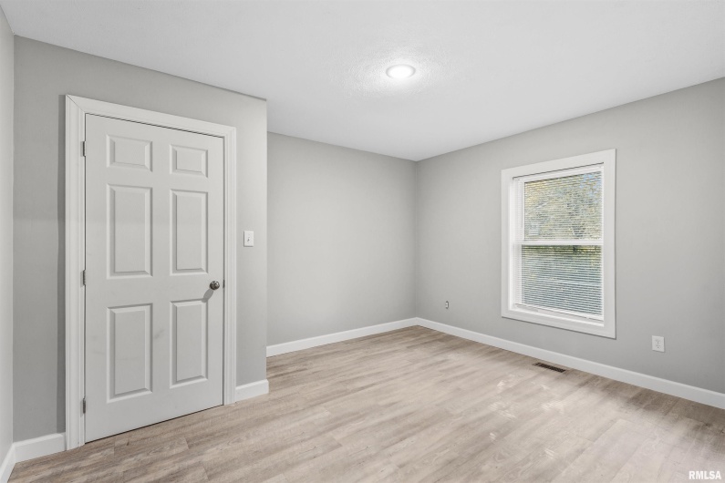 1220 14TH Street, Herrin, Illinois 62959, 3 Bedrooms Bedrooms, 0 ,2 BathroomsBathrooms,Residential,For Sale,14TH,0,RMAEB460370