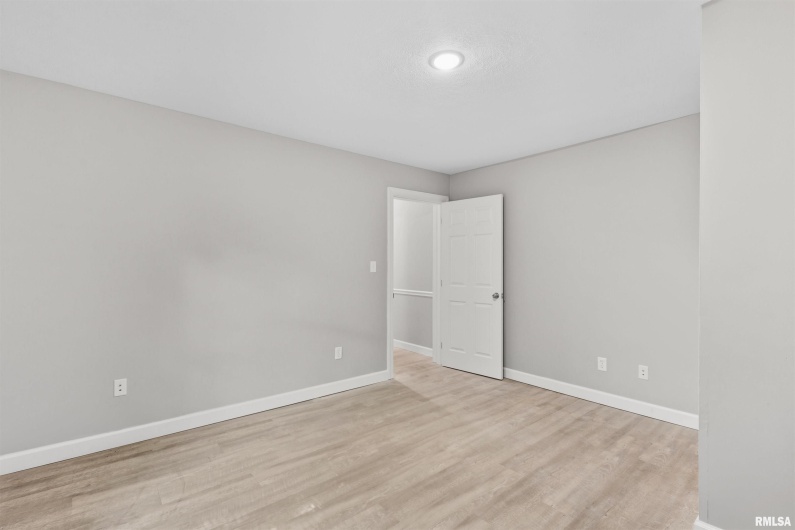 1220 14TH Street, Herrin, Illinois 62959, 3 Bedrooms Bedrooms, 0 ,2 BathroomsBathrooms,Residential,For Sale,14TH,0,RMAEB460370