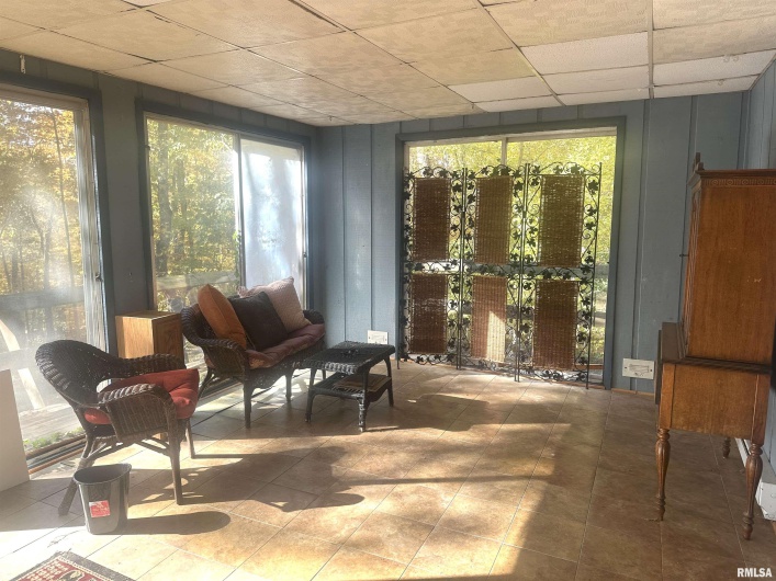 138 Worthen Road, Murphysboro, Illinois 62966, 3 Bedrooms Bedrooms, 0 ,2 BathroomsBathrooms,Residential,For Sale,Worthen,0,RMAEB460379