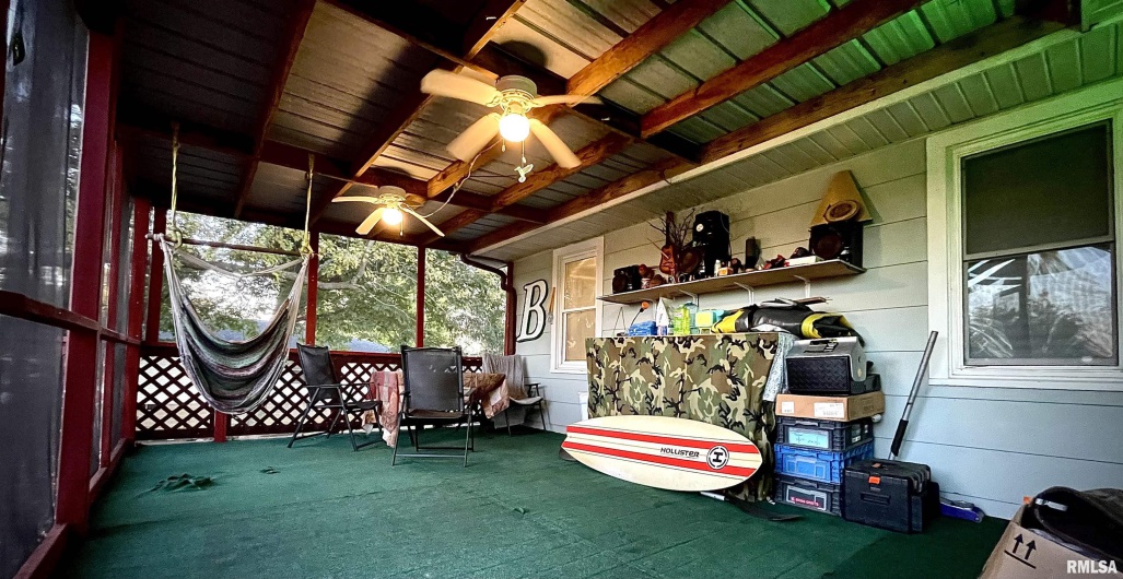 112 HILLCREST Drive, Goreville, Illinois 62939, 4 Bedrooms Bedrooms, 0 ,3 BathroomsBathrooms,Residential,For Sale,HILLCREST,0,RMAQC4269113