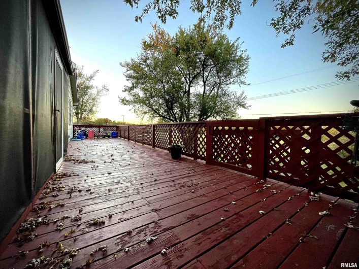 112 HILLCREST Drive, Goreville, Illinois 62939, 4 Bedrooms Bedrooms, 0 ,3 BathroomsBathrooms,Residential,For Sale,HILLCREST,0,RMAQC4269113