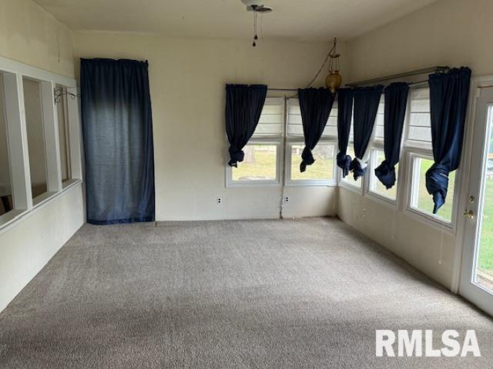 84 New Thompson Lake Road, Carbondale, Illinois 62901, 2 Bedrooms Bedrooms, 0 ,2 BathroomsBathrooms,Residential,For Sale,New Thompson Lake,0,RMAEB460161