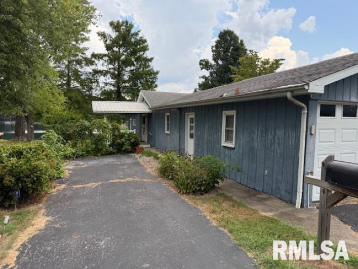 84 New Thompson Lake Road, Carbondale, Illinois 62901, 2 Bedrooms Bedrooms, 0 ,2 BathroomsBathrooms,Residential,For Sale,New Thompson Lake,0,RMAEB460161