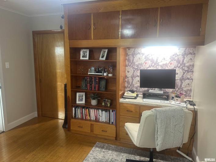 2125 DEWEY Street, Murphysboro, Illinois 62966, 3 Bedrooms Bedrooms, 0 ,1 BathroomBathrooms,Residential,For Sale,DEWEY,0,RMAEB460390