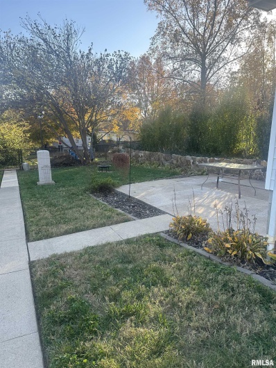 2125 DEWEY Street, Murphysboro, Illinois 62966, 3 Bedrooms Bedrooms, 0 ,1 BathroomBathrooms,Residential,For Sale,DEWEY,0,RMAEB460390