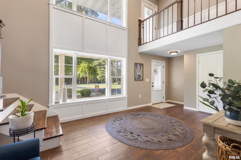 524 MAIN Street, Jonesboro, Illinois 62952, 5 Bedrooms Bedrooms, 0 ,2 BathroomsBathrooms,Residential,For Sale,MAIN,0,RMAEB460392