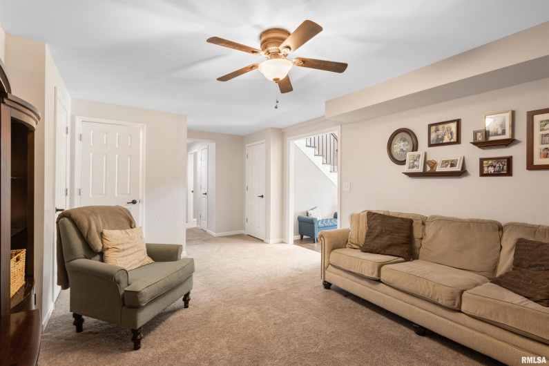 524 MAIN Street, Jonesboro, Illinois 62952, 5 Bedrooms Bedrooms, 0 ,2 BathroomsBathrooms,Residential,For Sale,MAIN,0,RMAEB460392