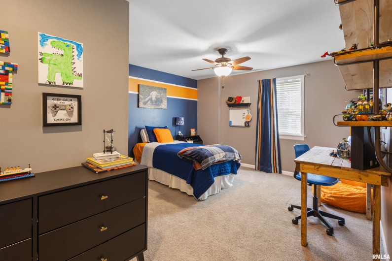 524 MAIN Street, Jonesboro, Illinois 62952, 5 Bedrooms Bedrooms, 0 ,2 BathroomsBathrooms,Residential,For Sale,MAIN,0,RMAEB460392