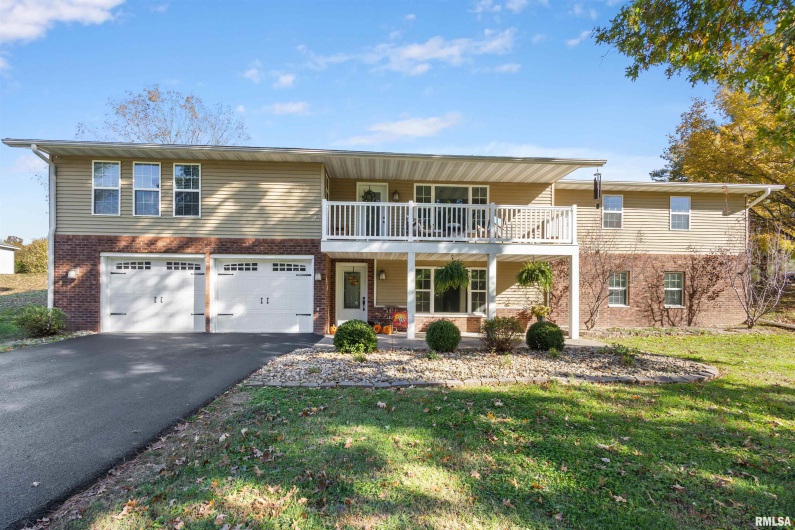 524 MAIN Street, Jonesboro, Illinois 62952, 5 Bedrooms Bedrooms, 0 ,2 BathroomsBathrooms,Residential,For Sale,MAIN,0,RMAEB460392