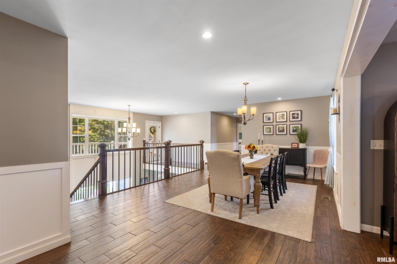 524 MAIN Street, Jonesboro, Illinois 62952, 5 Bedrooms Bedrooms, 0 ,2 BathroomsBathrooms,Residential,For Sale,MAIN,0,RMAEB460392