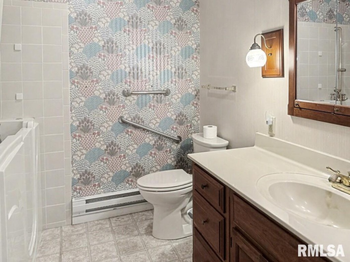 508 FOREST Drive, Herrin, Illinois 62948, 3 Bedrooms Bedrooms, 0 ,2 BathroomsBathrooms,Residential,For Sale,FOREST,0,RMAQC4268591