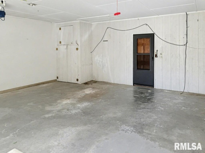 508 FOREST Drive, Herrin, Illinois 62948, 3 Bedrooms Bedrooms, 0 ,2 BathroomsBathrooms,Residential,For Sale,FOREST,0,RMAQC4268591