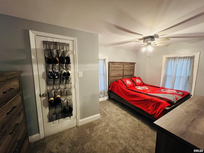 1300 LINCOLN Street, Eldorado, Illinois 62930-1524, 1 Bedroom Bedrooms, 0 ,1 BathroomBathrooms,Residential,For Sale,LINCOLN,0,RMAEB460396