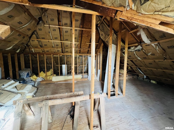 1300 LINCOLN Street, Eldorado, Illinois 62930-1524, 1 Bedroom Bedrooms, 0 ,1 BathroomBathrooms,Residential,For Sale,LINCOLN,0,RMAEB460396