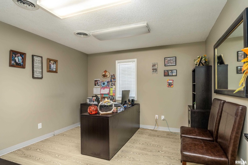 712 Carbon Street, Marion, Illinois 62959, 0 , 0 ,0,Commercial Sale,For Sale,Carbon,0,RMAQC4269170