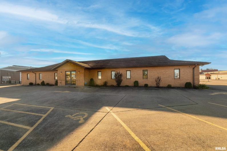 712 Carbon Street, Marion, Illinois 62959, 0 , 0 ,0,Commercial Sale,For Sale,Carbon,0,RMAQC4269170