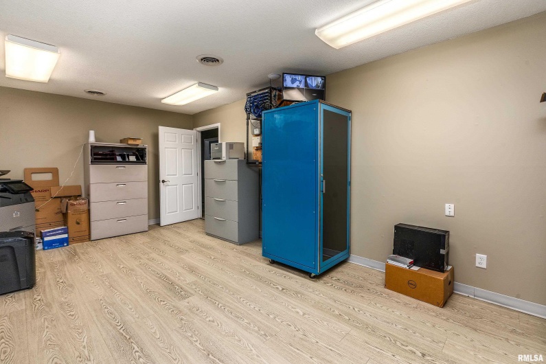 712 Carbon Street, Marion, Illinois 62959, 0 , 0 ,0,Commercial Sale,For Sale,Carbon,0,RMAQC4269170