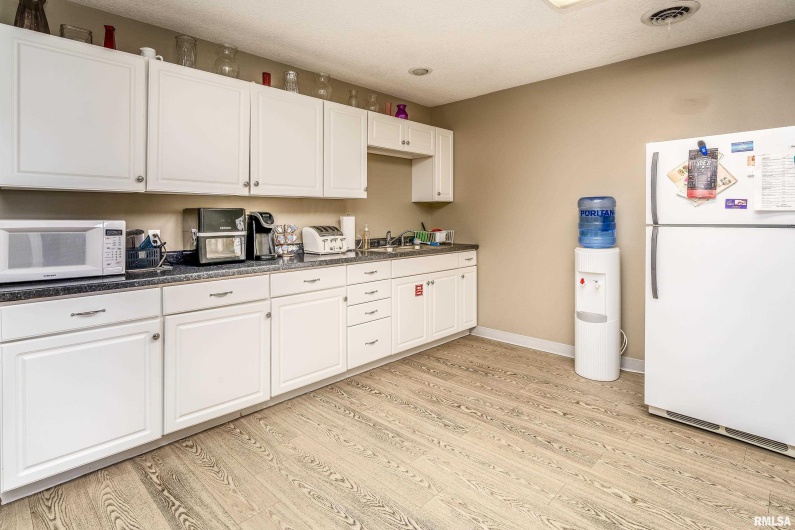 712 Carbon Street, Marion, Illinois 62959, 0 , 0 ,0,Commercial Sale,For Sale,Carbon,0,RMAQC4269170