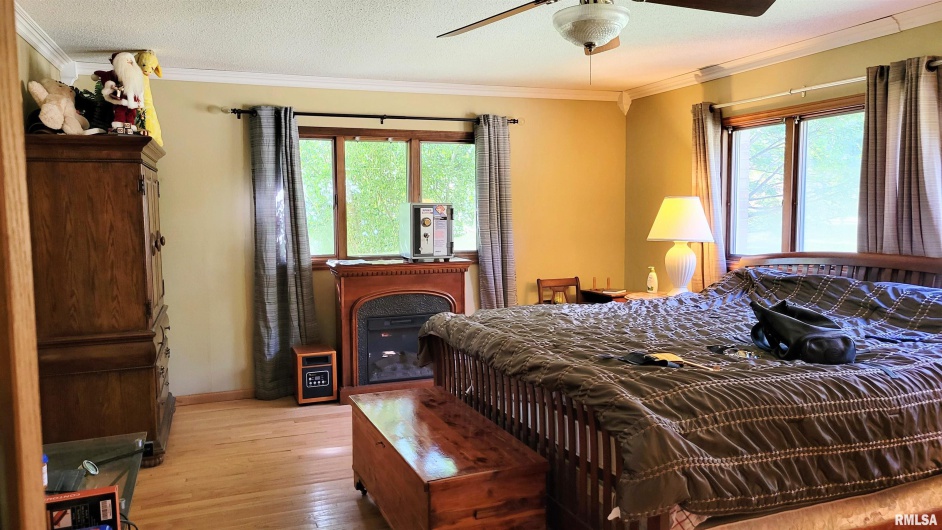 3898 COUNTRY CLUB Road, Carbondale, Illinois 62901, 3 Bedrooms Bedrooms, 0 ,3 BathroomsBathrooms,Residential,For Sale,COUNTRY CLUB,0,RMAEB460400