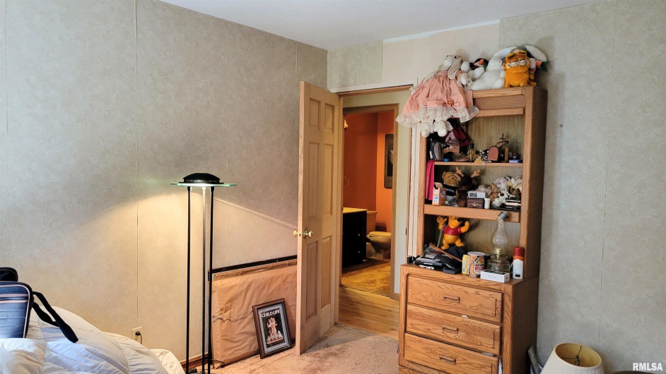 3898 COUNTRY CLUB Road, Carbondale, Illinois 62901, 3 Bedrooms Bedrooms, 0 ,3 BathroomsBathrooms,Residential,For Sale,COUNTRY CLUB,0,RMAEB460400