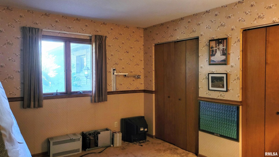 3898 COUNTRY CLUB Road, Carbondale, Illinois 62901, 3 Bedrooms Bedrooms, 0 ,3 BathroomsBathrooms,Residential,For Sale,COUNTRY CLUB,0,RMAEB460400