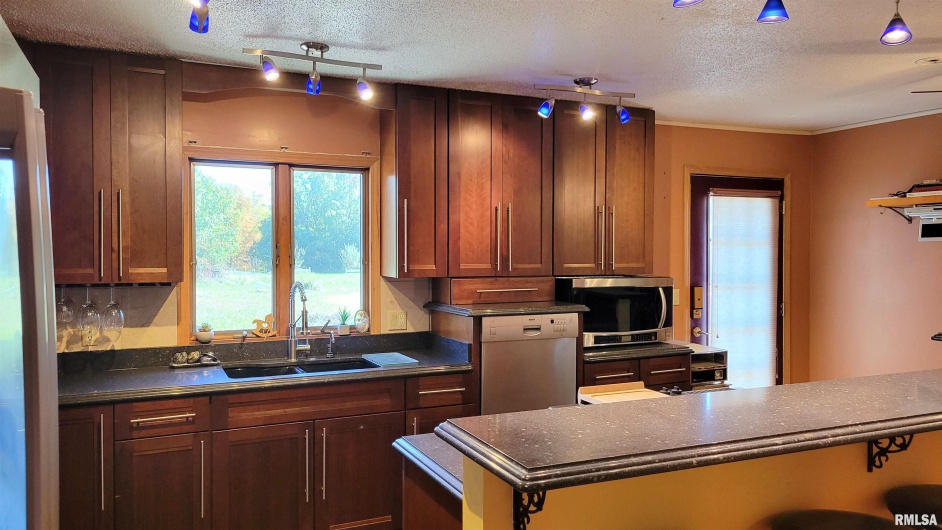 3898 COUNTRY CLUB Road, Carbondale, Illinois 62901, 3 Bedrooms Bedrooms, 0 ,3 BathroomsBathrooms,Residential,For Sale,COUNTRY CLUB,0,RMAEB460400