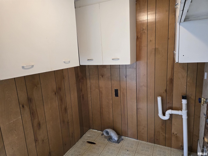 4760 RALEIGH Road, Eldorado, Illinois 62930, 1 Bedroom Bedrooms, 0 ,1 BathroomBathrooms,Residential,For Sale,RALEIGH,0,RMAEB460407