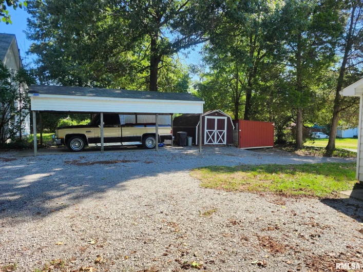 4760 RALEIGH Road, Eldorado, Illinois 62930, 1 Bedroom Bedrooms, 0 ,1 BathroomBathrooms,Residential,For Sale,RALEIGH,0,RMAEB460407