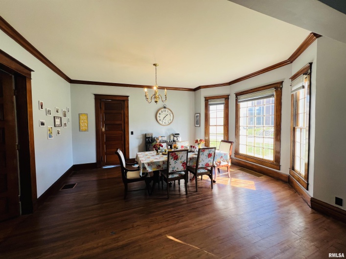 734 MCKINLEY Street, Harrisburg, Illinois 62946, 3 Bedrooms Bedrooms, 0 ,2 BathroomsBathrooms,Residential,For Sale,MCKINLEY,0,RMAEB460414