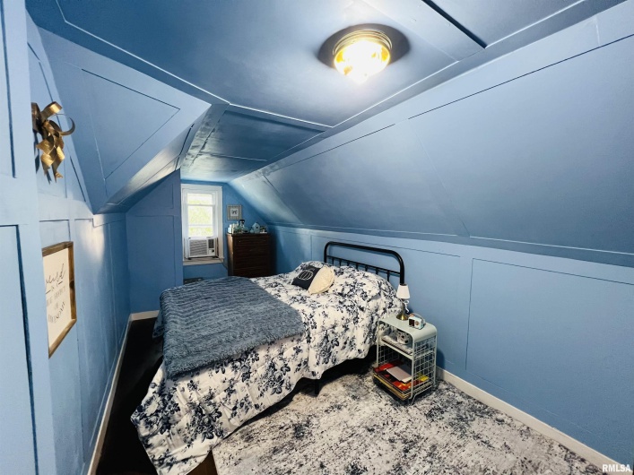 734 MCKINLEY Street, Harrisburg, Illinois 62946, 3 Bedrooms Bedrooms, 0 ,2 BathroomsBathrooms,Residential,For Sale,MCKINLEY,0,RMAEB460414