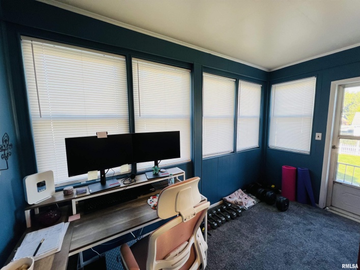 734 MCKINLEY Street, Harrisburg, Illinois 62946, 3 Bedrooms Bedrooms, 0 ,2 BathroomsBathrooms,Residential,For Sale,MCKINLEY,0,RMAEB460414