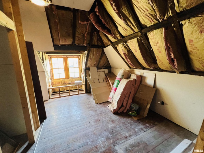 734 MCKINLEY Street, Harrisburg, Illinois 62946, 3 Bedrooms Bedrooms, 0 ,2 BathroomsBathrooms,Residential,For Sale,MCKINLEY,0,RMAEB460414