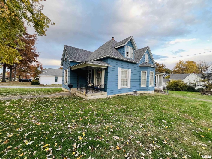 734 MCKINLEY Street, Harrisburg, Illinois 62946, 3 Bedrooms Bedrooms, 0 ,2 BathroomsBathrooms,Residential,For Sale,MCKINLEY,0,RMAEB460414