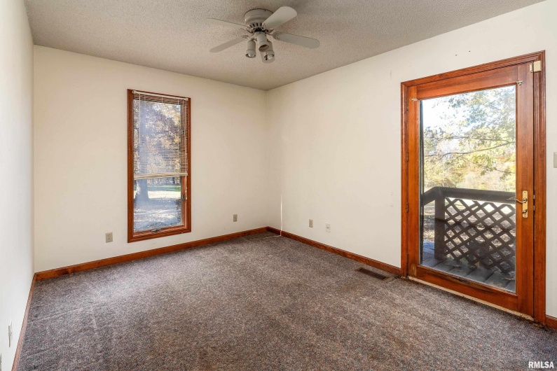 4648 Highway 127, Carbondale, Illinois 62903, 3 Bedrooms Bedrooms, 0 ,2 BathroomsBathrooms,Residential,For Sale,Highway 127,0,RMAEB460416