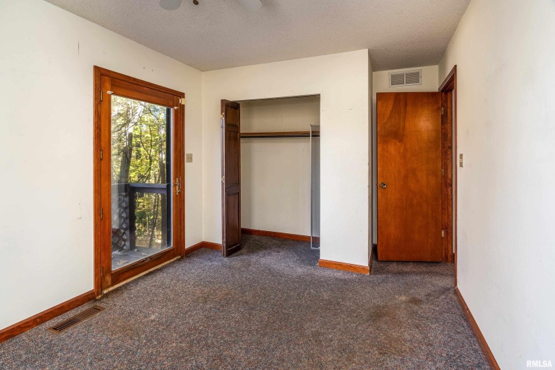 4648 Highway 127, Carbondale, Illinois 62903, 3 Bedrooms Bedrooms, 0 ,2 BathroomsBathrooms,Residential,For Sale,Highway 127,0,RMAEB460416