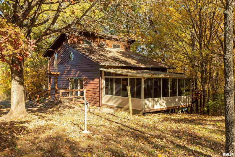 4648 Highway 127, Carbondale, Illinois 62903, 3 Bedrooms Bedrooms, 0 ,2 BathroomsBathrooms,Residential,For Sale,Highway 127,0,RMAEB460416