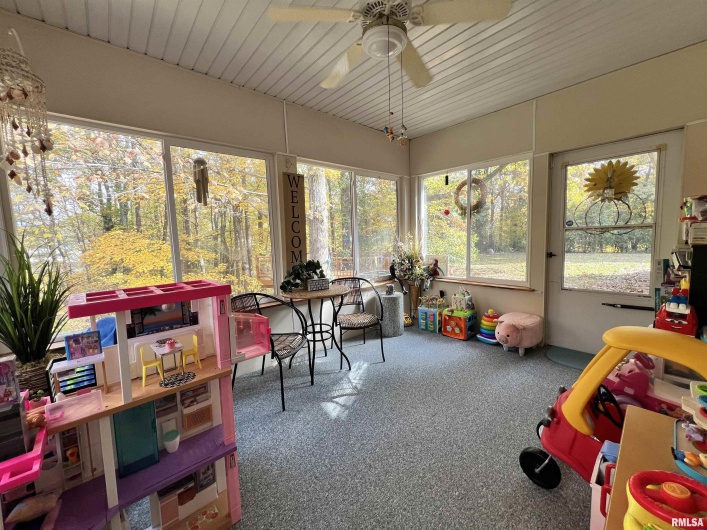 2372 LOGAN Street A Court, Murphysboro, Illinois 62966, 4 Bedrooms Bedrooms, 0 ,3 BathroomsBathrooms,Residential,For Sale,LOGAN,0,RMAEB460420