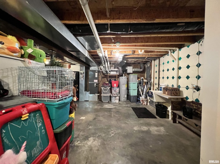 2372 LOGAN Street A Court, Murphysboro, Illinois 62966, 4 Bedrooms Bedrooms, 0 ,3 BathroomsBathrooms,Residential,For Sale,LOGAN,0,RMAEB460420