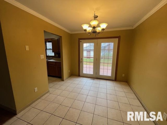 101 LAWRENCE Street, DeSoto, Illinois 62924, 4 Bedrooms Bedrooms, 0 ,2 BathroomsBathrooms,Residential,For Sale,LAWRENCE,0,RMAEB460421