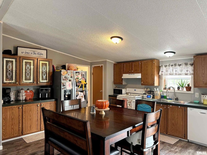 65 Payne Drive, Goreville, Illinois 62939, 4 Bedrooms Bedrooms, 0 ,3 BathroomsBathrooms,Residential,For Sale,Payne,0,RMAEB459963