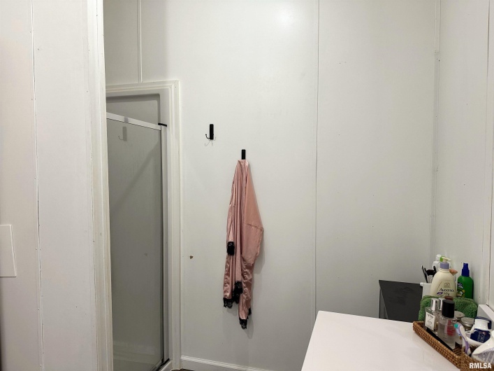 65 Payne Drive, Goreville, Illinois 62939, 4 Bedrooms Bedrooms, 0 ,3 BathroomsBathrooms,Residential,For Sale,Payne,0,RMAEB459963