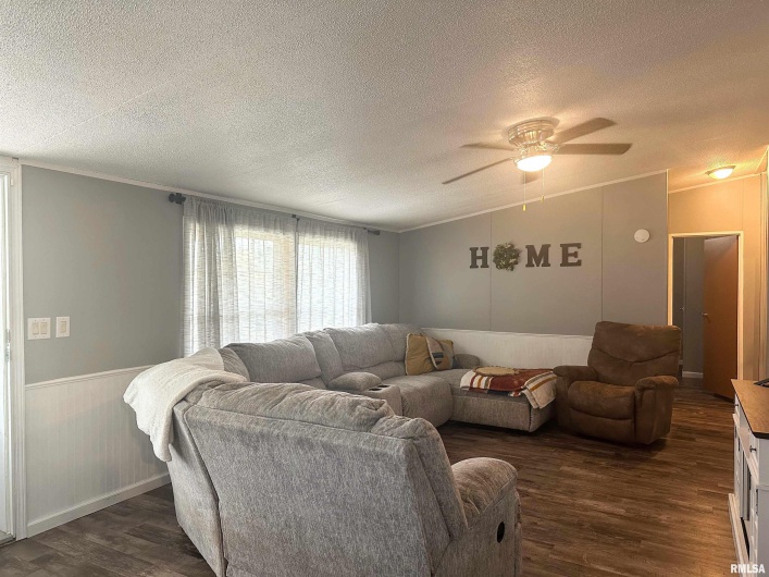 65 Payne Drive, Goreville, Illinois 62939, 4 Bedrooms Bedrooms, 0 ,3 BathroomsBathrooms,Residential,For Sale,Payne,0,RMAEB459963