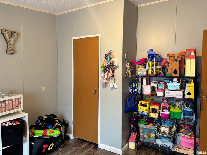 65 Payne Drive, Goreville, Illinois 62939, 4 Bedrooms Bedrooms, 0 ,3 BathroomsBathrooms,Residential,For Sale,Payne,0,RMAEB459963