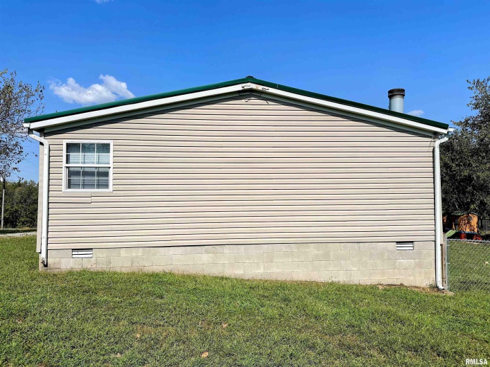 65 Payne Drive, Goreville, Illinois 62939, 4 Bedrooms Bedrooms, 0 ,3 BathroomsBathrooms,Residential,For Sale,Payne,0,RMAEB459963