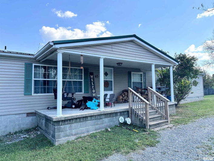 65 Payne Drive, Goreville, Illinois 62939, 4 Bedrooms Bedrooms, 0 ,3 BathroomsBathrooms,Residential,For Sale,Payne,0,RMAEB459963