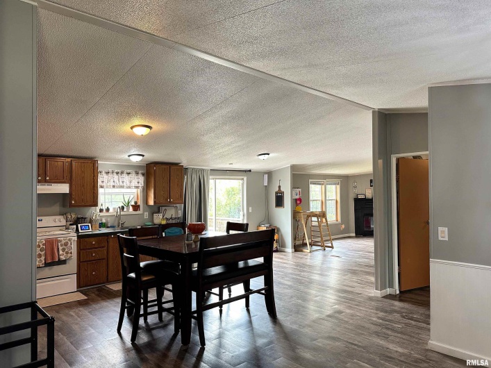 65 Payne Drive, Goreville, Illinois 62939, 4 Bedrooms Bedrooms, 0 ,3 BathroomsBathrooms,Residential,For Sale,Payne,0,RMAEB459963