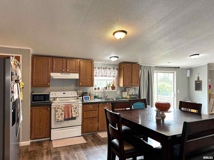 65 Payne Drive, Goreville, Illinois 62939, 4 Bedrooms Bedrooms, 0 ,3 BathroomsBathrooms,Residential,For Sale,Payne,0,RMAEB459963