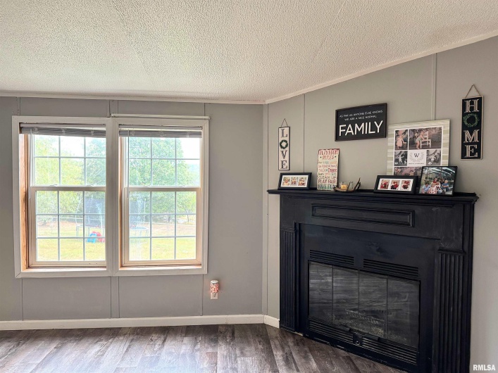 65 Payne Drive, Goreville, Illinois 62939, 4 Bedrooms Bedrooms, 0 ,3 BathroomsBathrooms,Residential,For Sale,Payne,0,RMAEB459963