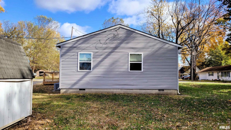 1005 MOORE Street, Carterville, Illinois 62918, 3 Bedrooms Bedrooms, 0 ,1 BathroomBathrooms,Residential,For Sale,MOORE,0,RMAEB460426